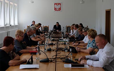 Absolutorium dla burmistrza i skandaliczna wypowiedź radnego Gorkowskiego 